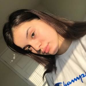 Meet your Posher, Layla